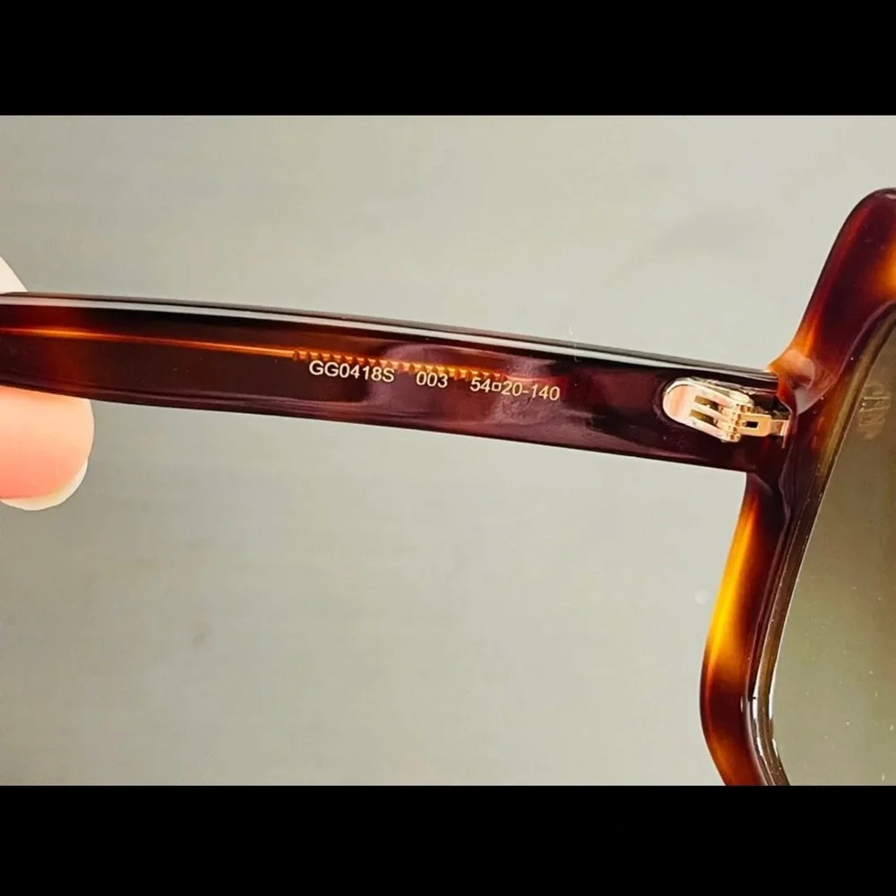 Gucci GG0418S - oversized shades - Picture 3 of 8